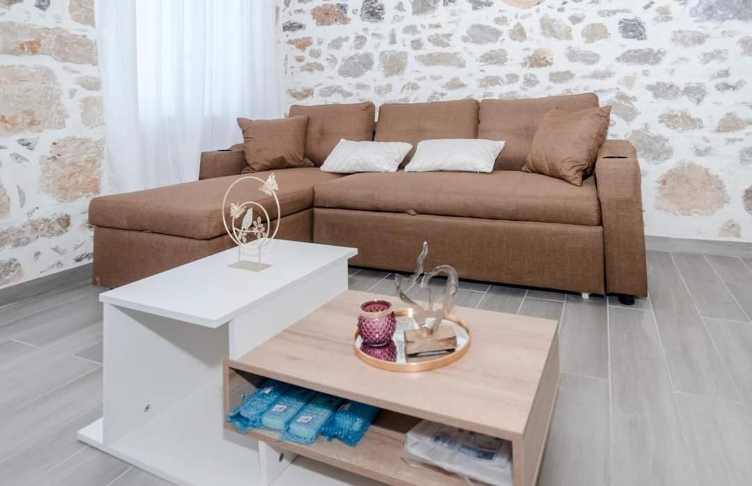 Apartment Stone 1